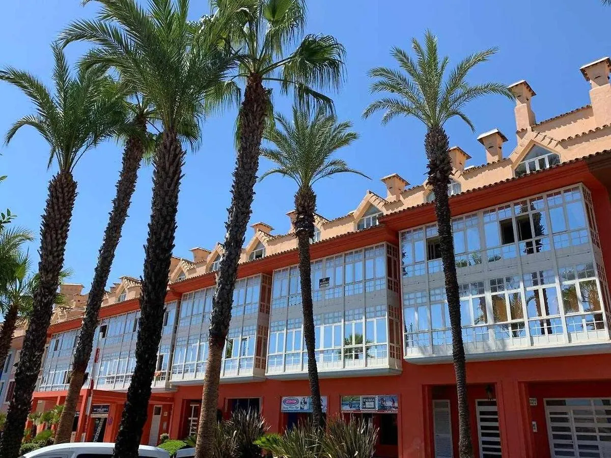 Espectacular Apartamento En Marina De Sotogrande 0*,